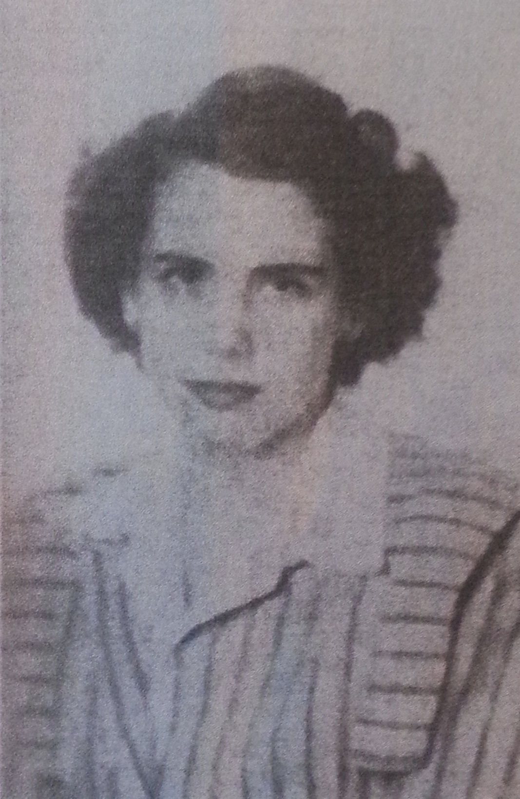 Picture of Daisy Evelyn Gore in Highschool 1949